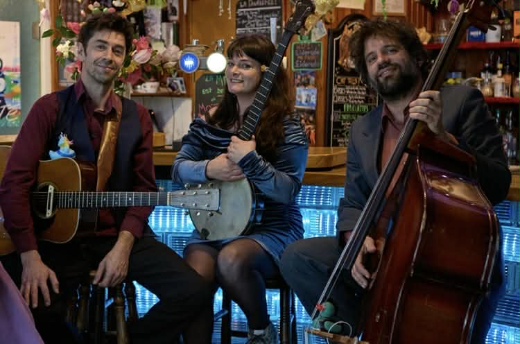 Pont Ar Len Café, Glomel – Brunch, Jeux & Concert pour la réouverture! le 26 avril